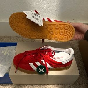 Adidas Gazelle scarlet cloud white